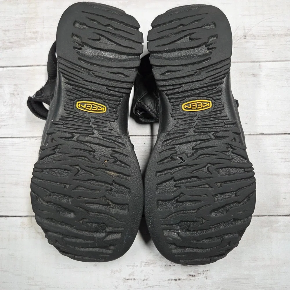 Keen Rose Sandal Sport Fisherman Womens 8 Black Leather Closed Toe Strappy